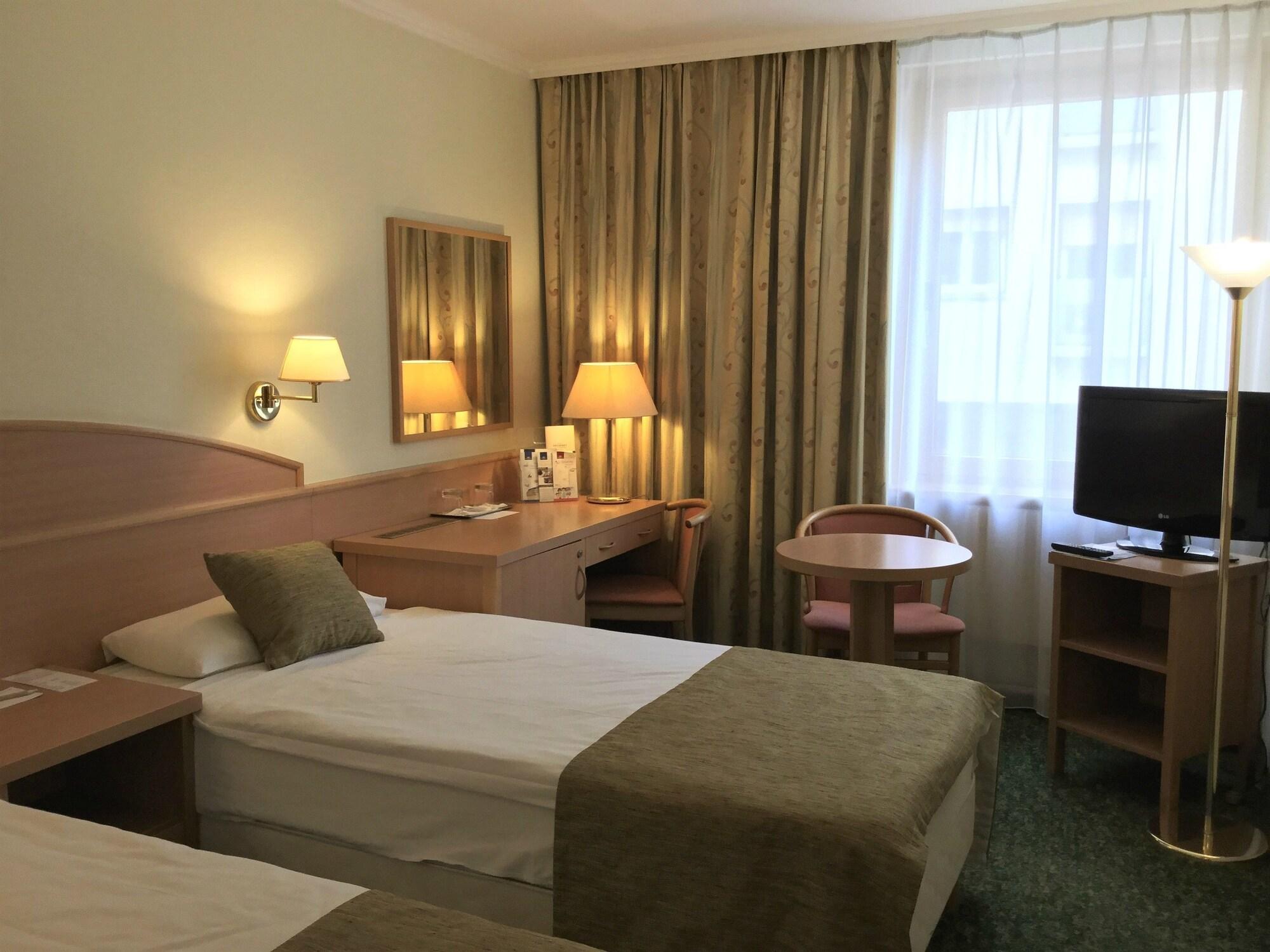 Danubius Hotel Erzsébet City Center Budapest Kültér fotó